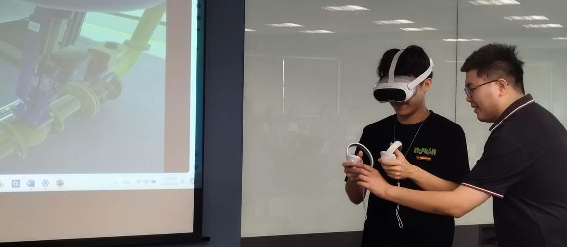 Virtual Reality: Enhancing Engineering Students' Learning in Process Safety								