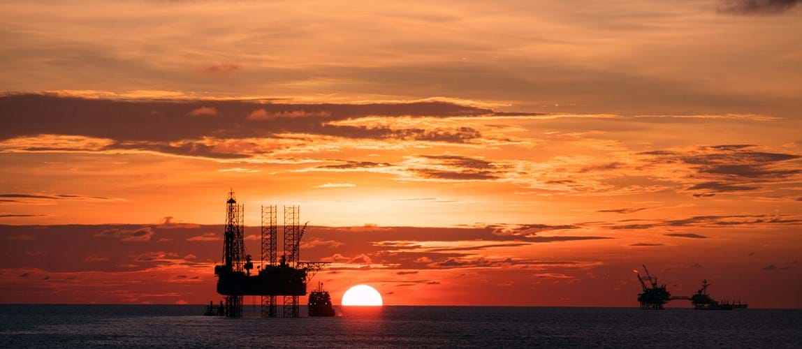 Operating & Commissioning Issues for Offshore Oil Platforms