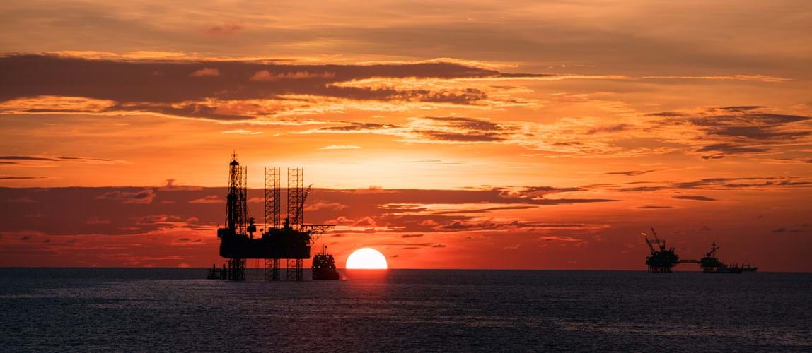 Operating & Commissioning Issues for Offshore Oil Platforms